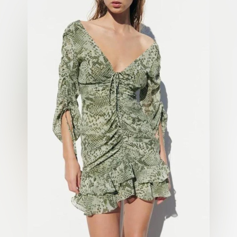 Zara Green Animal Print Ruched Ruffled Bodycon Dress Size Medium